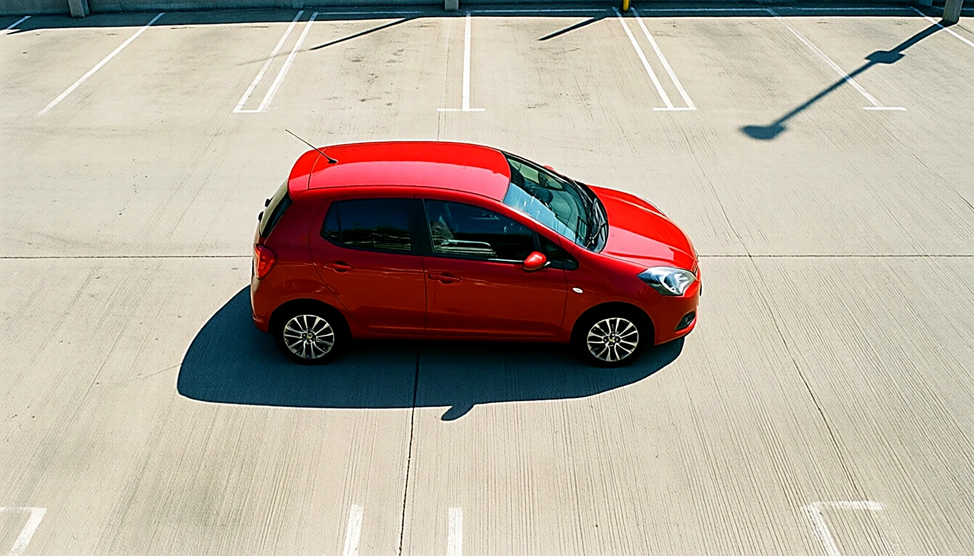 Prvé auto za 3 000 €: Kúpite si spoľahlivý nástroj alebo drahý lístok do servisu?